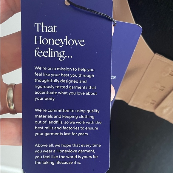 Honeylove Crossover Bra in Sand Color Size Large - Picture 7 of 12